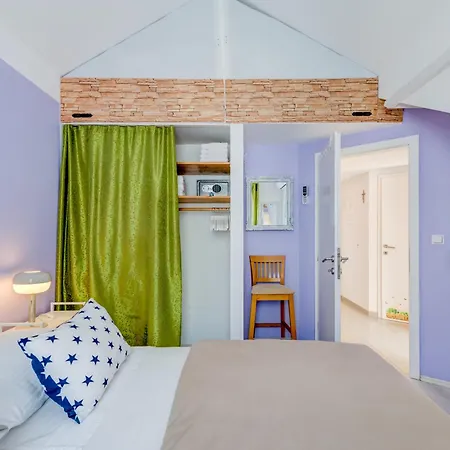 Sea View Mouth Cetina أوميس