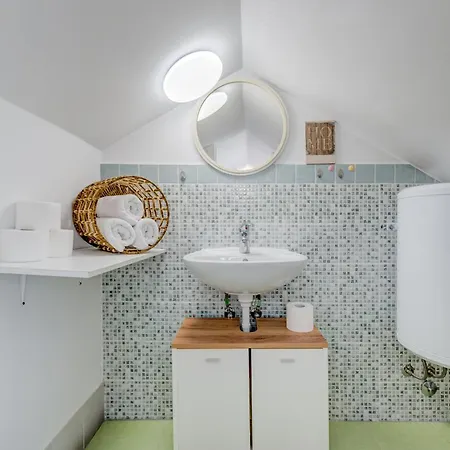 Sea View Mouth Cetina Apartamento *